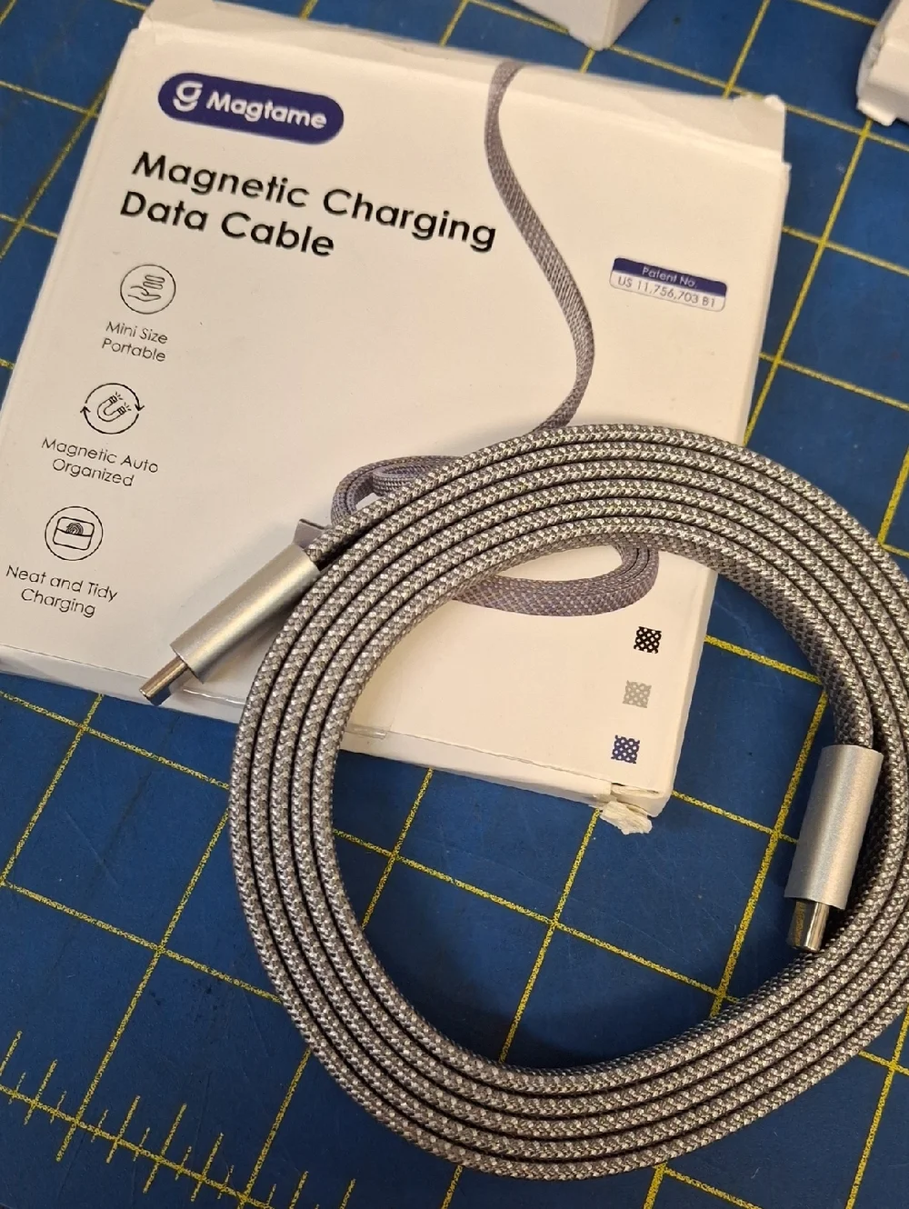 MagTame USB-C Magnetic Charging Cable with Data Transfer New 1.5m Silver White